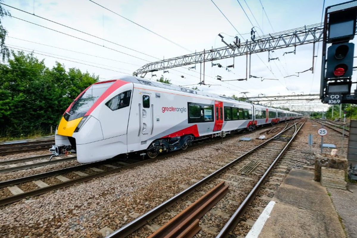 Rail beats car for lower emissions on 94% of UK journeys, finds report