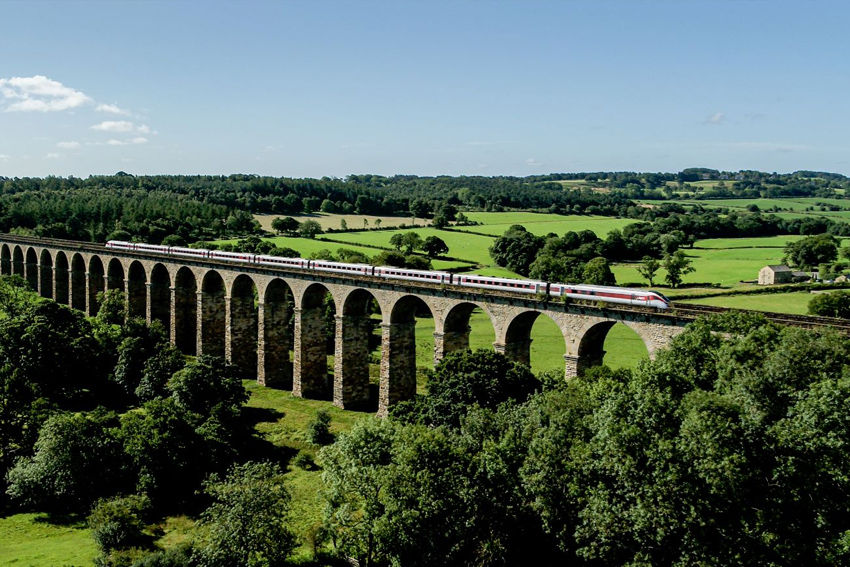 lner rail train viaduct