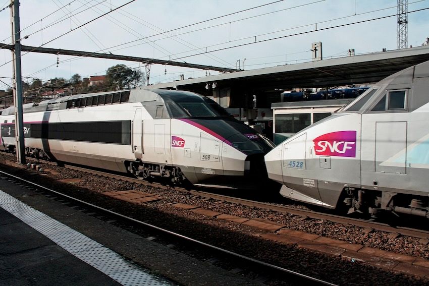 SNCF_tgv_trains_PIXABAY