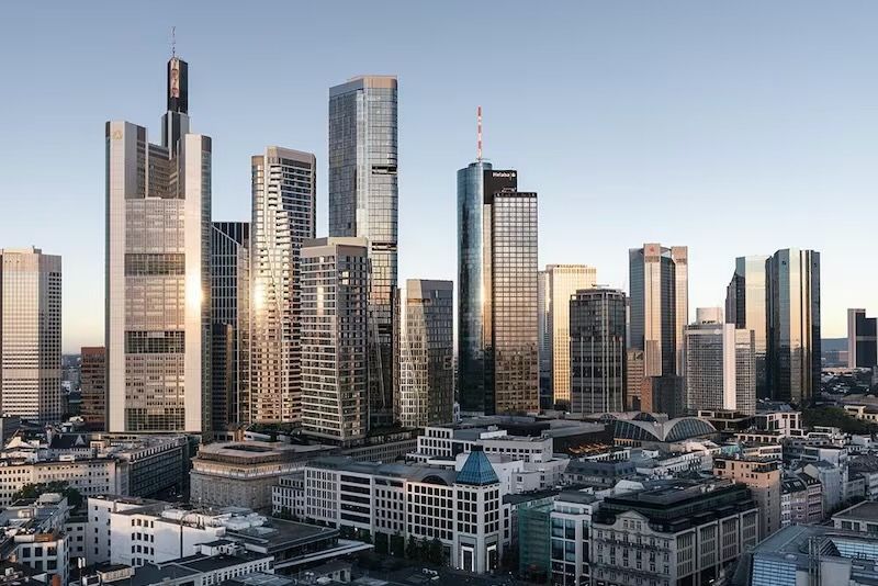 Four Frankfurt 