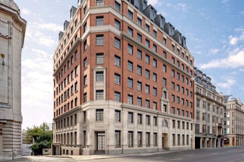 The Derby London City, Curio Collection by Hilton