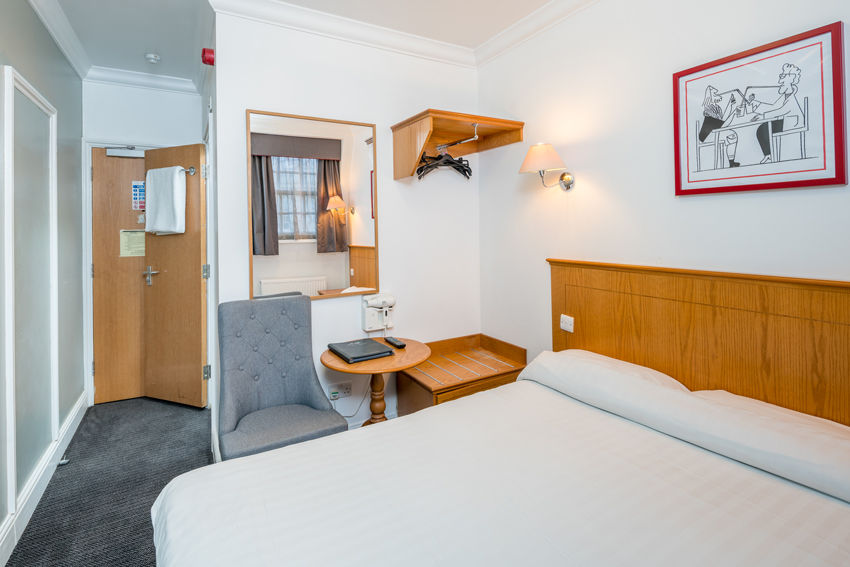 A double room in an OYO Townhouse in London's Victoria