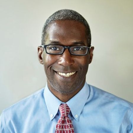 James Boyd Vice President of Public Relations – Americas, Singapore Airlines James Boyd Vice President of Public Relations – Americas, Singapore Airlines