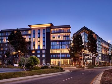 Latest news: Hyatt buyback; Peachtree credit investment; more woes in SF