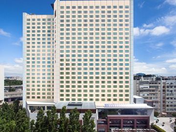 Corinthia sells big stake in Lisbon