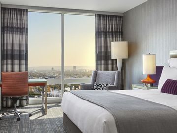 Latest news: Loews Hollywood on market; Hyatt closes Orlando sale; US per diem up
