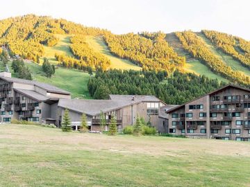 Latest news: Trailborn owner buys in Wyoming; credit spreads tighten; York adds in S. Carolina