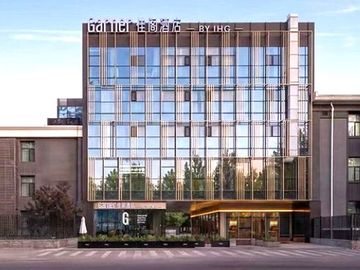 Latest news: HHP acquires in South Carolina; first Hyatt in Chattanooga; London asset sells