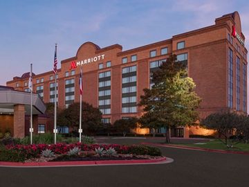 Latest news: Waramaug partners in Austin; Sonesta adds Mexico; extended-stay bounces back