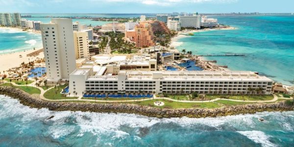 Hyatt, Playa enter exclusive merger talks