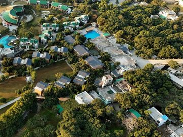Latest news: Braemar sells in La Jolla; historic KC hotel sells; LATAM pipeline surges