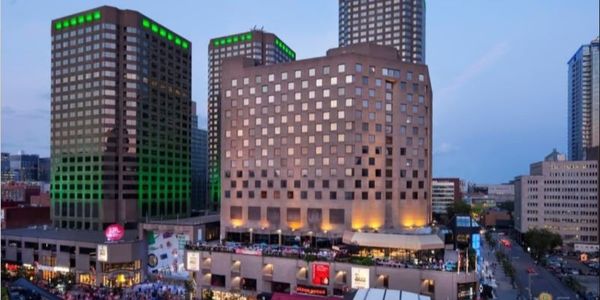 DoubleTree by Hilton Montreal 3