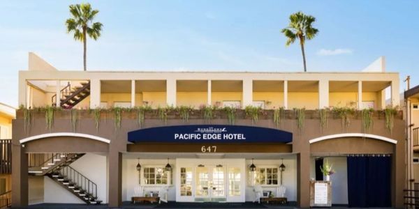 Pacific Edge Hotel