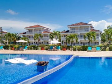Latest news: First Hyatt in Belize; new Mandarin in Bali; HEI adds in Dallas