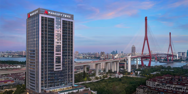 Latest news: Hyatt adds in Cincy; Design Hotels to China; global pipeline surging