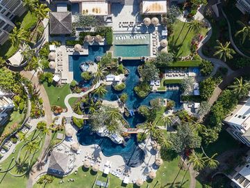 Latest news: St. Regis to Hawaii; Intercontinental back to Philippines; ALH adds 1,000 rooms in Texas