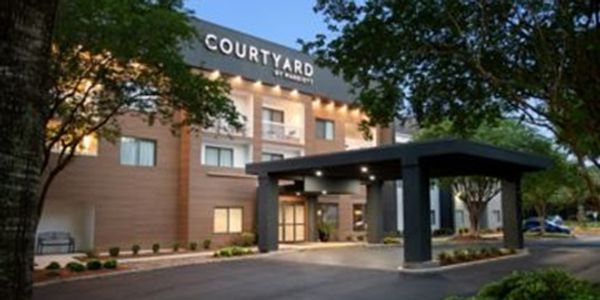 Courtyard Lafayette