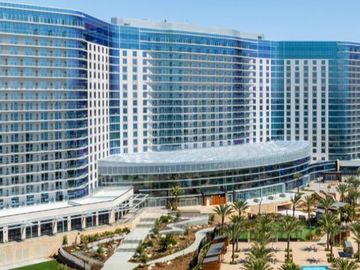 Latest news: Soft week in US; first Gaylord in Cali; Sage adds 'Shining' hotel