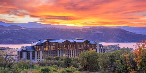 Grand Hyatt Deer Valley sunrise