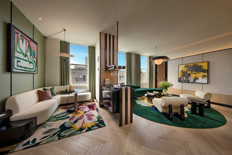 Penthouse Suite