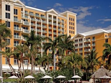 Latest news: Gencom re-acquires Ritz in Florida; PM Hotel Group alliance; Noble adds in Nashville