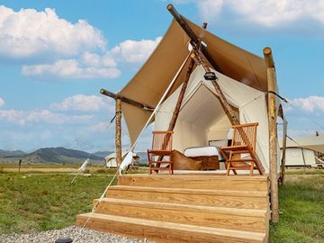 Under Canvas curates new collection