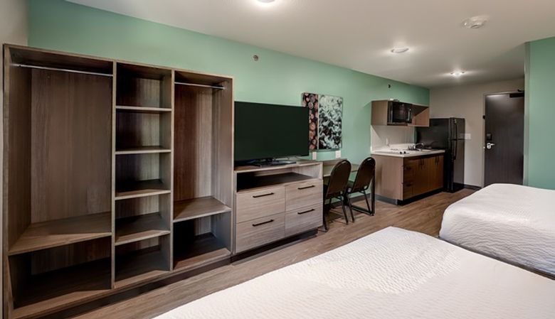 Guest room at the Echo Suites Spartanburg