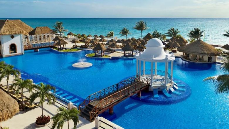 Dreams Sapphire Resort & Spa Cancun is part of Tortuga Resorts. Dreams Sapphire Resort & Spa Cancun is part of Tortuga Resorts.