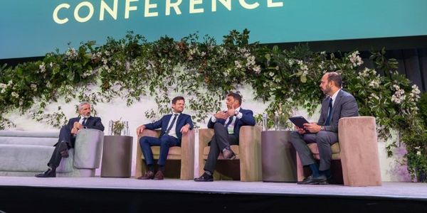 Hunter Hotel Conference Wall Street Talks