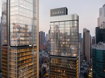 Hyatt beats on luxury and fee strength