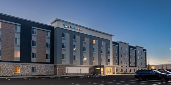 Everhome Suites