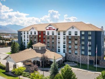 Latest news: The Leela set for IPO; Hyatt debuts Caption in Japan; Resolute expands in US