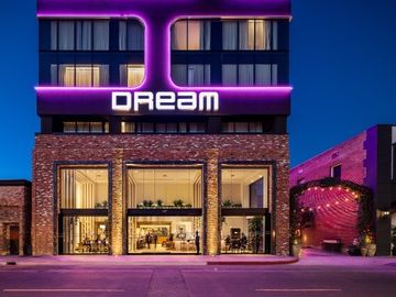 How Dream Hollywood beat the refinancing odds