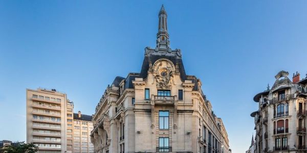 Aloft Dijon