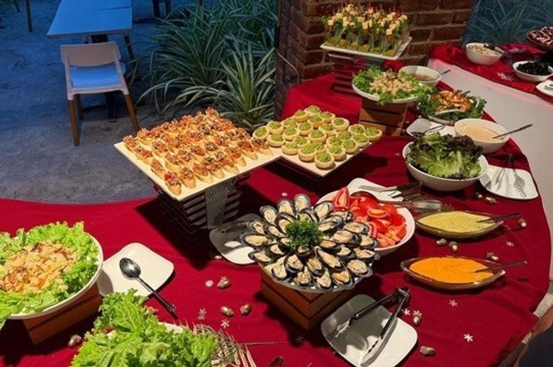 Buffet at Fari Campus staff restaurant Buffet at Fari Campus staff restaurant