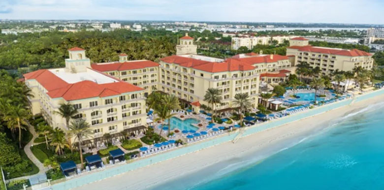 Last year, billionaire Larry Ellison bought the Eau Palm Beach Resort & Spa in Manalapan, Florida. Last year, billionaire Larry Ellison bought the Eau Palm Beach Resort & Spa in Manalapan, Florida.