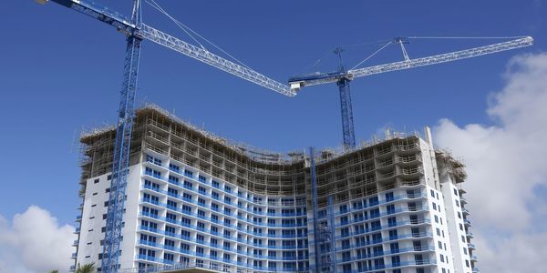 Hotel construction HVS 2025