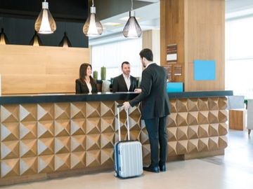 CBRE lowers 2025 RevPAR growth to 0.1%