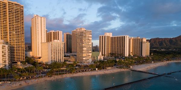 Latest HITs: Oahu occupancies way up; Expedia's fall forecast; China flights