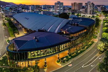 Global experts flock to Cairns for bat conference