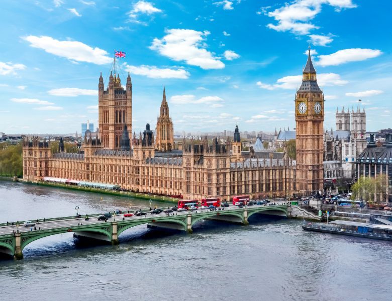 England scraps traffic light system for inbound travellers