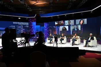 SFF Live broadcasting of speaker panel at SFF x SWITCH