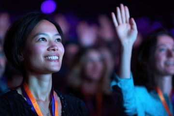 What are smarter ways to engage event attendees?