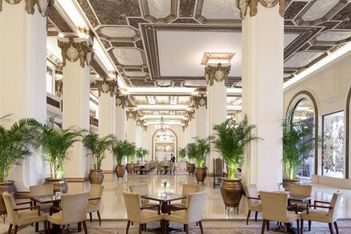FayeThe Peninsula Hong Kong - Lobby
