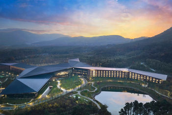 Serenity at the new 381-key Hilton Nanjing Niushoushan