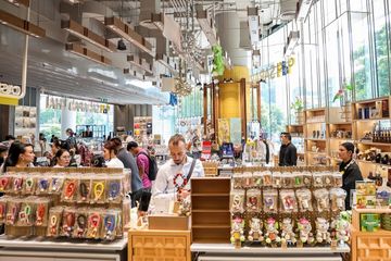 Bangkok convention centre gives retail zone a Thai dimension ahead of IMF meetings