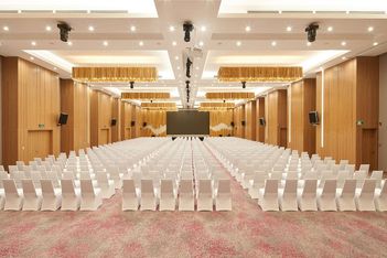 Vietnam’s first Holiday Inn offers ample meetings and events spaces