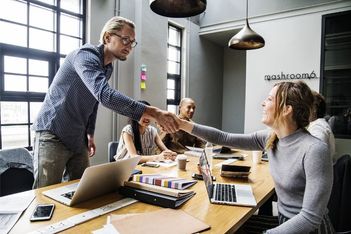 How to choose the right partners for your meetings and events