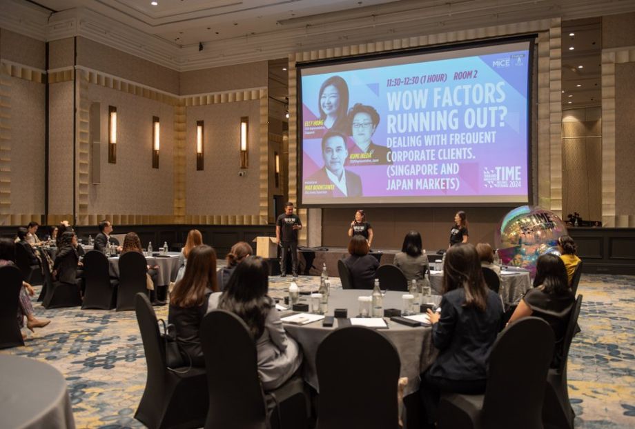 Expert speakers sharing insights during the Knowledge Exchange.