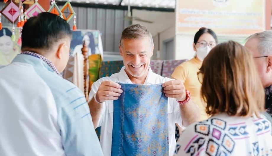 Khon Kaen’s time-honoured silk crowd on the world stage.